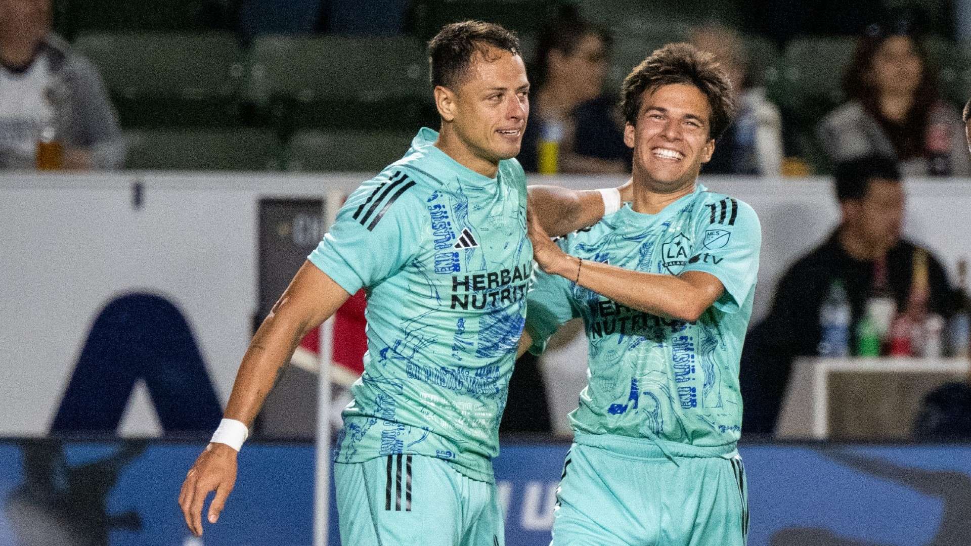 九游娱乐网址：清华附中对阵重庆南开中学，中青赛U17组决赛巅峰对决！